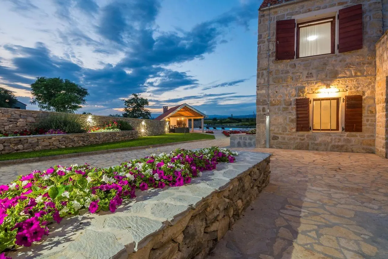 Vila Marko Villa Benkovac